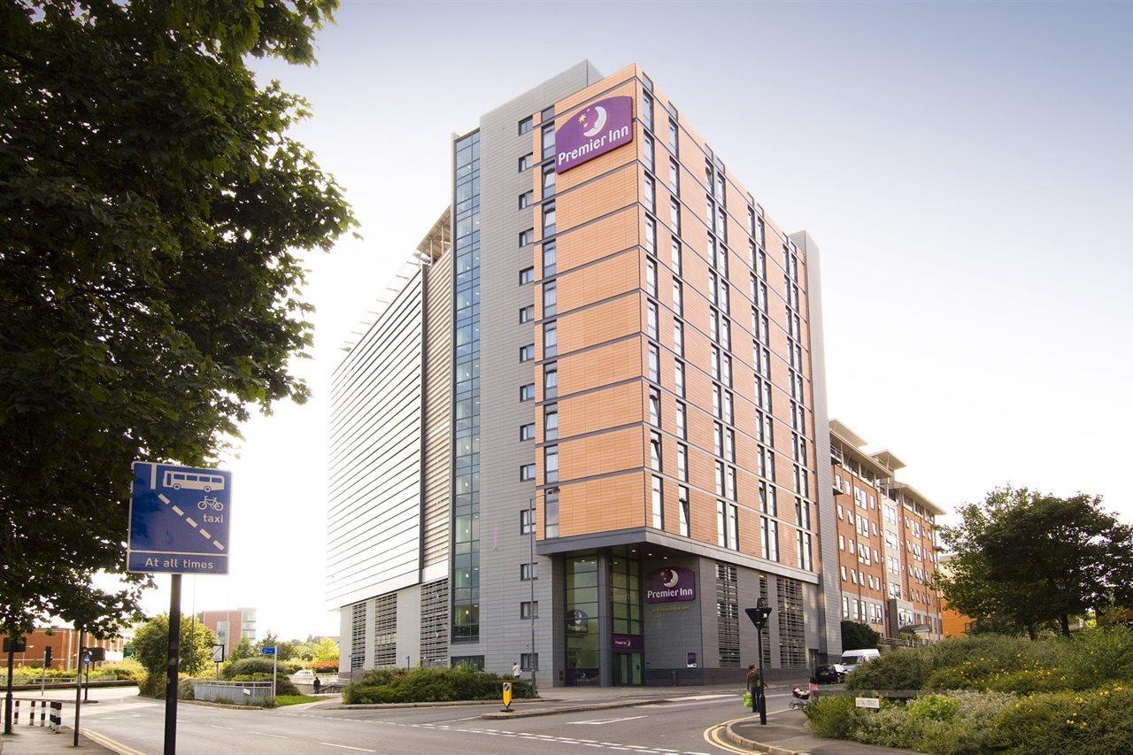 Premier Inn Sheffield City Centre Exterior foto