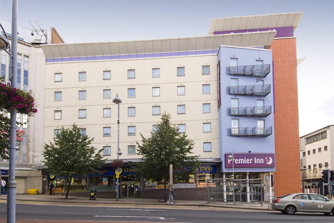 Premier Inn Sheffield City Centre Exterior foto